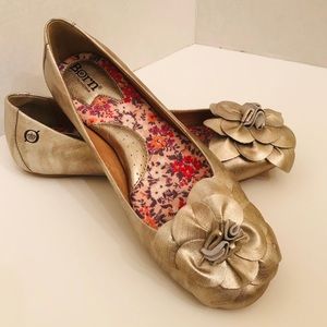 Born Gold Metallic ballet flats size